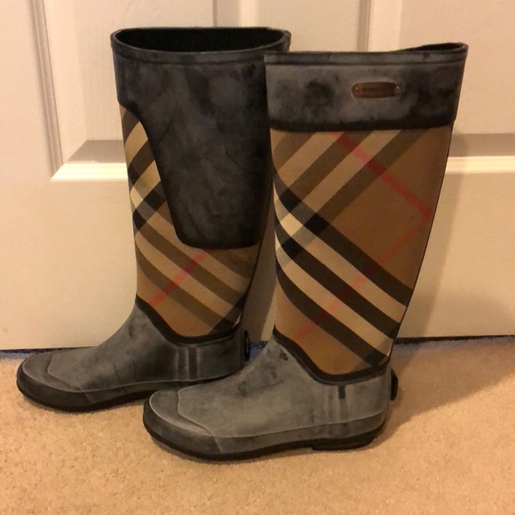 Burberry Shoes - Burberry Rubber & Canvas Rain Boots - Size 6